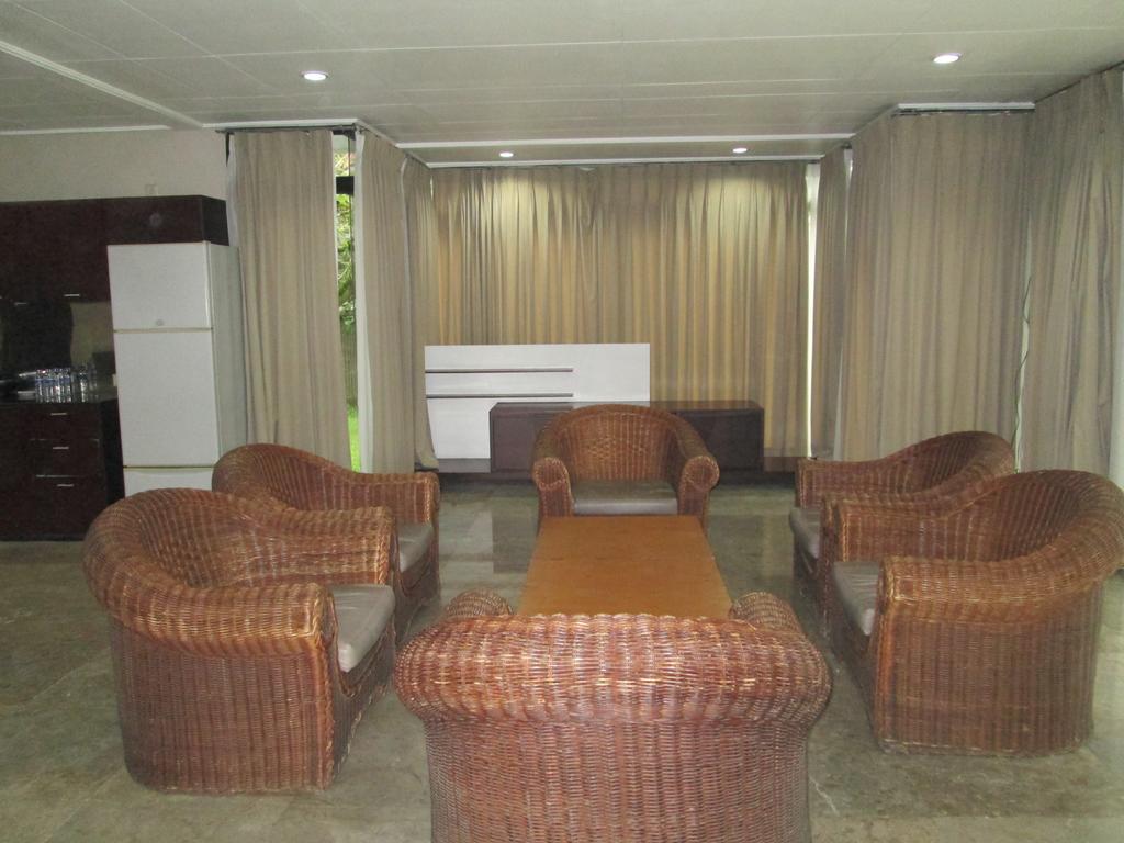 Grand Hotel Lembang Luaran gambar