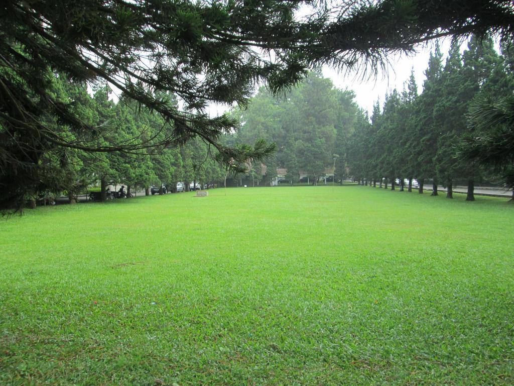 Grand Hotel Lembang Luaran gambar