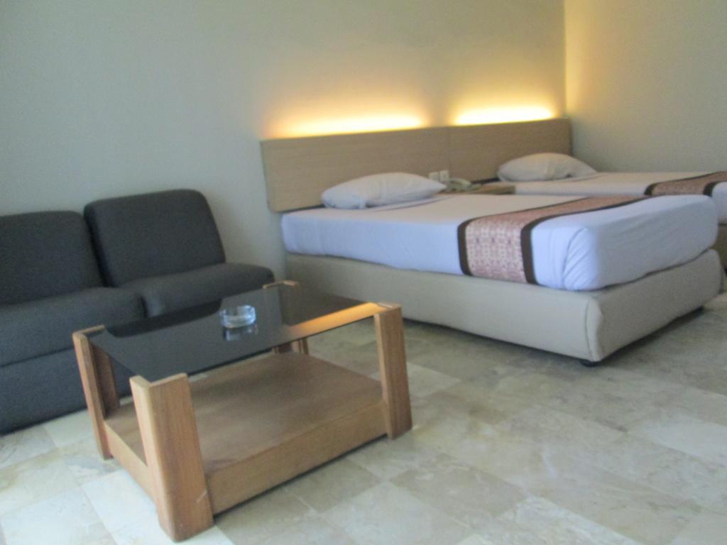Grand Hotel Lembang Luaran gambar